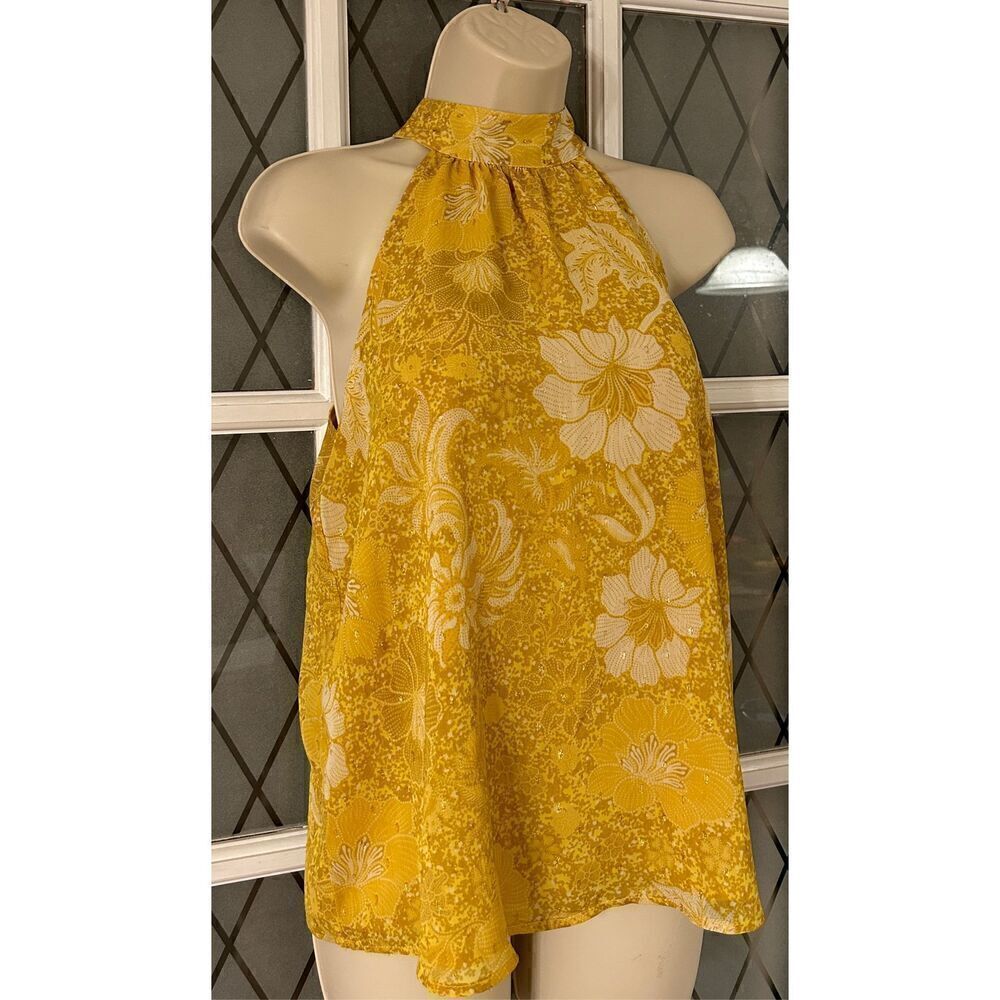 Cupcakes & Cashmere Size Small Halter Top Yellow Gold Flecks Floral - Picture 4 of 10